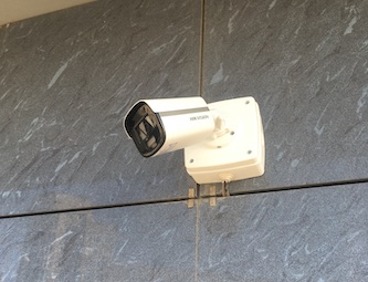 Установка уличной камеры видеонаблюдения в Екатеринбурге